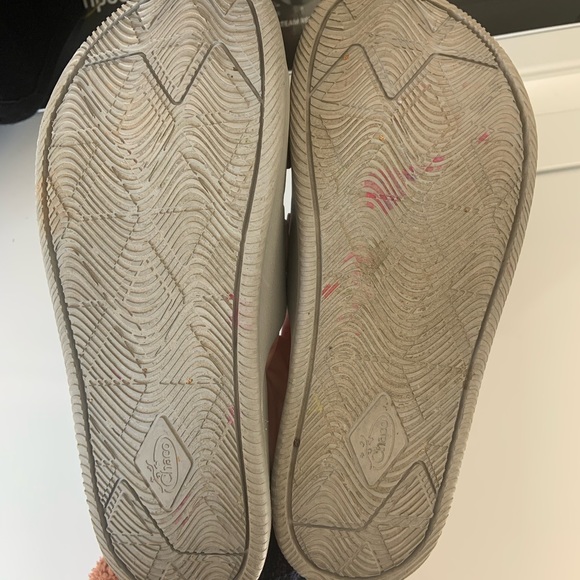 ‼️SOLD‼️ Chaco slides - Picture 2 of 3